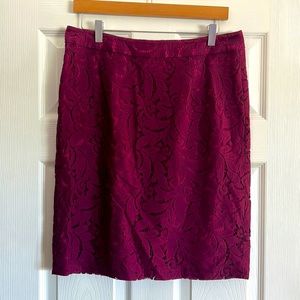 Cabi skirt. Style 922. Size 10